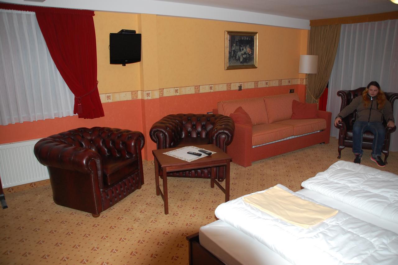 Kegel Tanz Palast Winterberg Hotel Ngoại thất bức ảnh